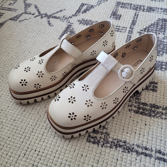 Anthro Elvio Zanon Platform Mary Jane Loafers Floral Cut Out - Picture 3 of 16